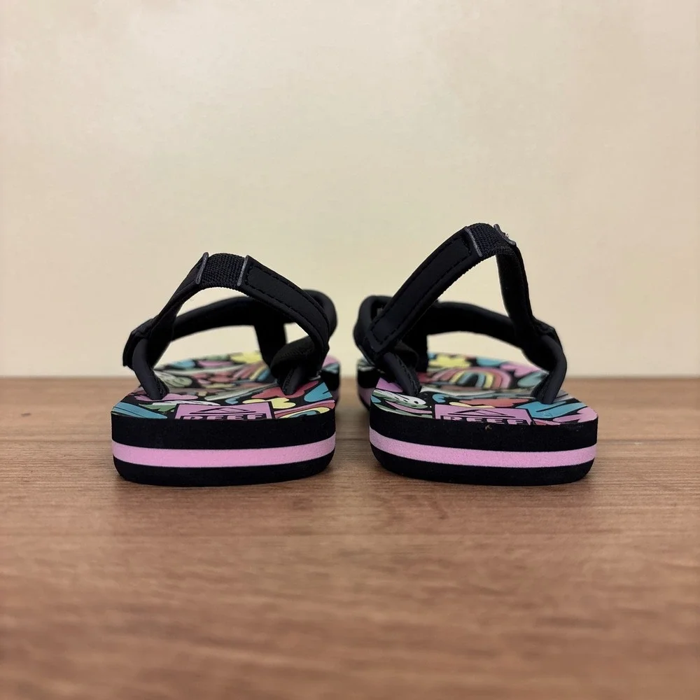 REEF Little Ahi Water-Friendly Flip-Flop Tropical Rainbow Black Kids Size 9 Pool